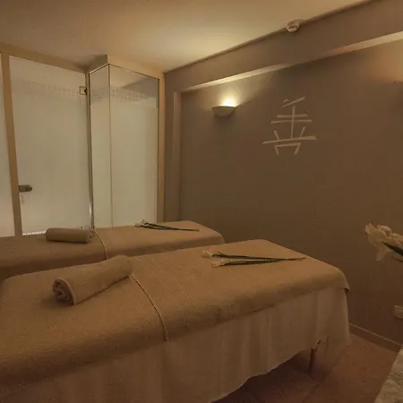 Park Casimiro 4* 圣菲利斯·德尔·贝纳茨